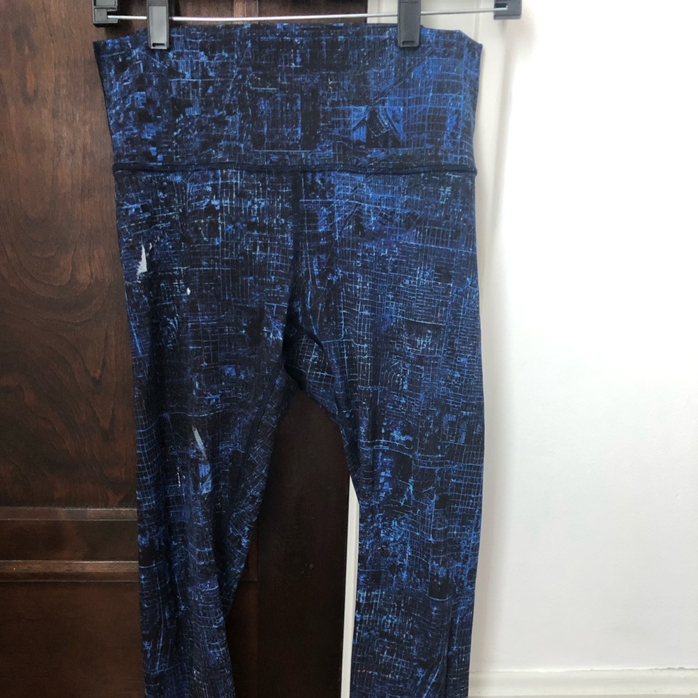 Lululemon Wunder Under City Scape - Paint Stain